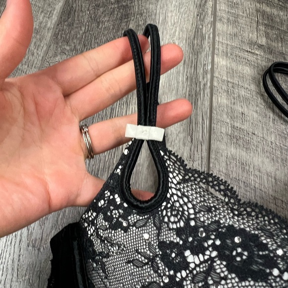 36C VS Lace Jewel Bra - Picture 9 of 14